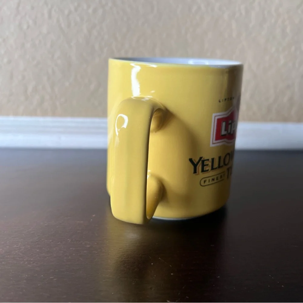 Vintage 1980's Lipton Yellow Label Tea Mug, Finest Blend,Bahrain Fine China